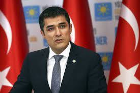 Buğra kavuncu evli ve bu evliliğinden 2 oğlu, birde kızı vardır. Iyi Parti Istanbul Il Baskani Bugra Kavuncu Ya Saldiri Gercek Gazete