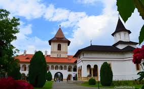 Complex turistic sambata de sus. MÄƒnÄƒstirea Brancoveanu Gura De Rai De La Poalele MunÈ›ilor FÄƒgÄƒraÈ™ Consilier Turism