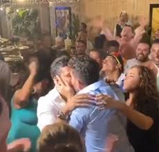 Check spelling or type a new query. Carlinhos Maia Beija O Marido Em Publico Pela Primeira Vez Confira O Video Estrelando