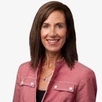 Lori Goetzinger's Instagram, Twitter & Facebook