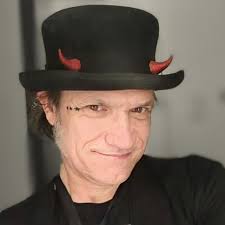 A few bass players were asking for photos of my 66 pbass