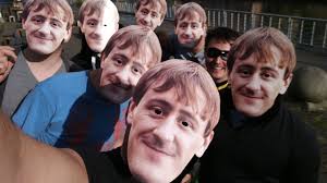 Sam Rowley (@SamDress2kill)