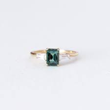 Bague Mariage Classique Or Jaune Solitaire Saphir Vert Baguettes Diamants Bague Bague Fiancaille Diamant Saphir Vert