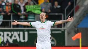 Willkommen auf der offiziellen facebook seite von max kruse. Bundesliga Im Stern Check Nutella Schiesst Tore Das Erfolgsgeheimnis Des Max Kruse Stern De