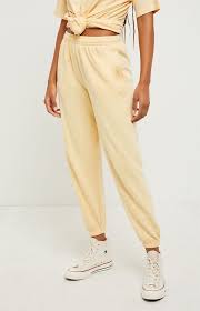 At pacsun, we're wholly committed to the sweatpants movement. Pin On Outfits Inspo