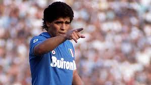 Echipa italiana de forban napoli la omagiat miercuri pe argentinianul diego maradona, care a murit la varsta de saizeci. Maradona This Is Why Maradona Is Worshipped Like A God In Napoli Marca