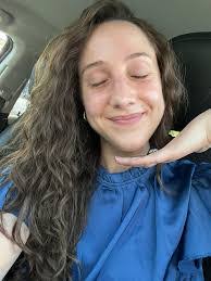 Lori Nease's Instagram, Twitter & Facebook