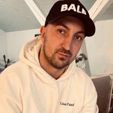 Mitarbeitende von KESSEL SE + Co. KG