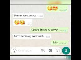 Tidak melulu hanya dengan membaca kisah kisah inspiratif melainkan bisa membaca story wa lucu juga. Kumpulan Chat Wa Tebak Tebakan Gombal Romantis Bikin Pacar Baperr 11 Youtube