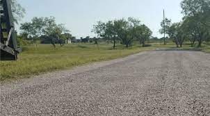 Nova paving industries is a paving contractor serving the gainesville, va area since 1990. Tar And Chip Paving In Roanoke Va Paving Contractor Roanoke Va Asphalt Driveways And Commercial Paving Company