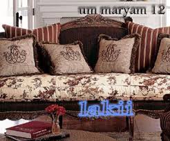 تنسيق الوان المخدات مع الكنب