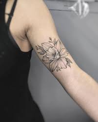 Antonia Sullivan S Instagram Photo A Lovely Daffodil Tattoo I Squeezed In This Afternoon So Daffodil Tattoo Narcissus Tattoo Tattoos