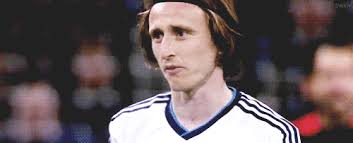Gifs upload a file and convert it into a.gif and.mp4 share your media as gif or mp4 and have it link back to you! Luka Modric Gifs Page 2 Wifflegif