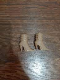 whose boots are these? : rDolls