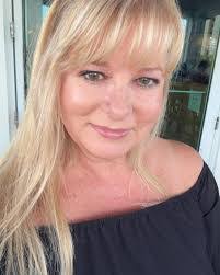 Dana Pope's Instagram, Twitter & Facebook