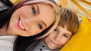 Fundraiser for Chelsea Rhoads by Lydia Laskaris : Support Chelsea's Battle  with Breast Cancer