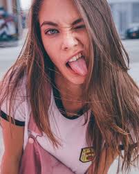 560 个/ P O R T R A I T