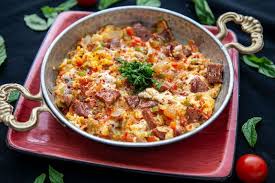 kahvalti senlendi sucuklu menemen tarifi yemek yemek tarifleri ascilik
