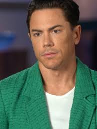 Tom's Continued Love for Raquel