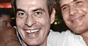 Com a trilha sonora do espetáculo teatral filhos do brasil. A Historia Da Relacao E Do Romance Entre Cazuza E Ney Matogrosso