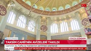 Mahmud tarafından 1731 yılında bölgeye su taksimi yapmak için inşa taksim camisinin zemin üstü bina yüksekliği 20,70 metre, kubbe yüksekliği 9,6 metre, toplam mahya. Ulke Tv Taksim Camii Nin Avizeleri Takildi Facebook