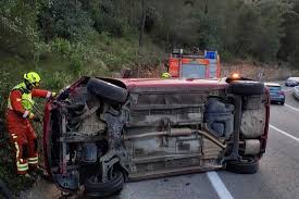 Dos muertos al caer un coche al río Clariano en Ontinyent
