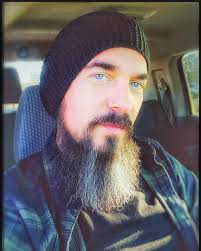 John Lecompt's Instagram, Twitter & Facebook