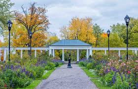 Teleflora llc is a registered iso and msp of hsbc bank, usa, national association, buffalo ny. 6 Gorgeous Gardens Where You Can Smell The Flowers In Wny Step Out Buffalo