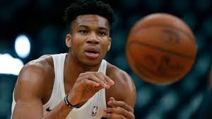 Giannis sina ugo antetokounmpo is a greek professional basketball player for the milwaukee bucks of the national basketball association. Nba Star Giannis Antetokounmpo Verlangert Der Greek Freak Bleibt Bei Milwaukee Bucks Der Spiegel