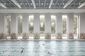 Schwimmhalle Finckensteinallee In Berlin Fliesen Und Platten Sport Freizeit Schwimmhalle Schwimmbader Schwimmen