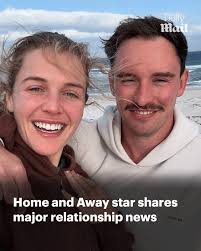 Congratulations! Such wonderful news 😍 Read more: https://trib.al/jiMyxmJ