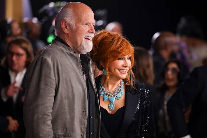 15 of Reba McEntire & Rex Linn's Cutest Photos Together as "The Tots"