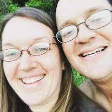 Minda Anderson's Instagram, Twitter & Facebook