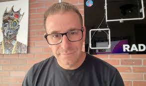 Immanuel Samson's Instagram, Twitter & Facebook