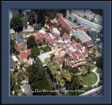Parking is available in the front lot, and there is overflow parking in the santana row garages across the street. Geisternet Geister Gespenster Spukorte Das Winchester Mystery Haus