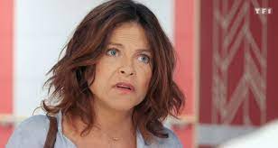Le premier producteur a pensé à moi. Demain Nous Appartient Charlotte Valandrey Rouge Baiser Bientot De Retour Sur Tf1 Toutelatele