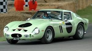 En effet jamais un modèle de cette taille ne fut autant apprécié des automobilistes du monde entier, à tel point que fiat du se résoudre à le modèle le plus performant est la punto gt de 136 ch capable d'atteindre 200 km/h. Nouvelle Barre Pour La Voiture La Plus Chere Du Monde 35 Millions De Dollars Leblogauto Com