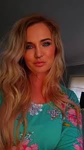 Sonja Fkn Mostert Blxm