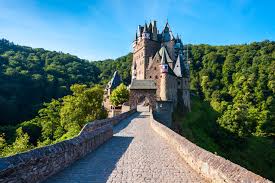 Burg Eltz tại Wierschem | Expedia
