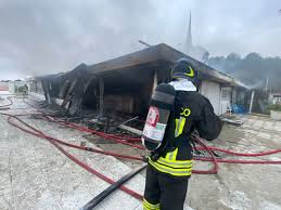 La donna è stata portata a pisa (e non. Incendio Distrugge Lo Storico Stabilimento Tortuga A Pescara Virtu Quotidiane Il Quotidiano Enogastronomico Abruzzese