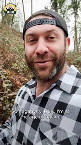 I've been told that the way I first approach new dogs is wrong... that's  absolutely true. Let me explain ❤️