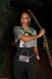 Beyonce Commemorates Birthday By Sharing Several Photos From 37th Year Beyonce Outfits Beyonce Queen Baddie Hairstyles