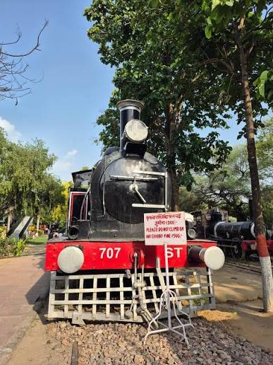 Tracking back in time. There's something so magical about vintage locomotives. ⏳🚂 Living the golden era of Indian Railways. Where history meets the tracks. 🌟 A nostalgic ride through the engineering marvels