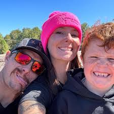 Nicholas Shope's Instagram, Twitter & Facebook