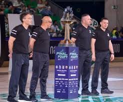 Busto de antónio livramento e taça 1947 original no museu nacional do desporto. Liga Europeia Hoquei Patins 2018 19 Fase Final Zerozero Pt