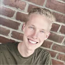 After I finish playing with Lune solo, I'll try just with Sciel to see how  long she can last playing solo.