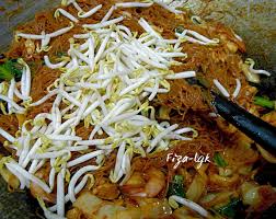 Resepi mee goreng mamak sedap, mee goreng basah, resepi bihun goreng singapura kicap manis 2sudu kicap mee 1cawan air putih minyak masak untuk menumis bahan ditumbuk how to cook mee goreng (seafood) | singapore food. Resepi Bihun Goreng Kicap Galeri Resepi