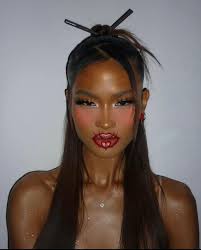 Black MUA in Paris? Recommendations.. : r/blackladies