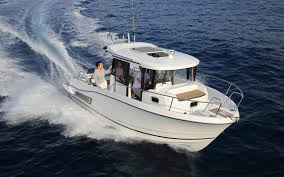 Equipped with the ford sabre 80hp engine and looking the p. Jeanneau Merry Fisher 795 Marlin Boote Kaufen