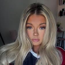 Nadine Lowe's Instagram, Twitter & Facebook